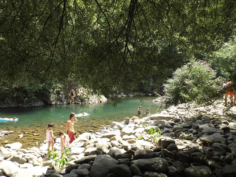  Image name: Image20.jpg 
 width: 783 pixel 
 height: 587 pixel 
 Size: 152088 bytes 
 Click to enlarge 